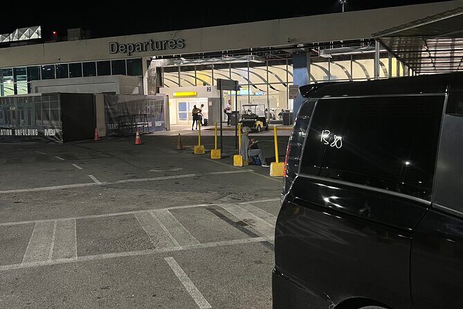 Montego Bay Airport and Hotel Private Transfer - Vehicle Comfort and Amenities