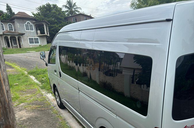 Montego Bay Airport and Jewel Grande Montego Bay Private Shuttle - The Experience – What Travelers Can Expect