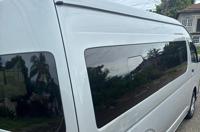 Montego Bay Airport and Riu Ocho Rios Bay Private Shuttle - Who Should Consider This Service?