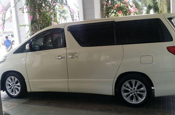 Montego Bay Airport Private Transfers - Who Should Consider This Service?
