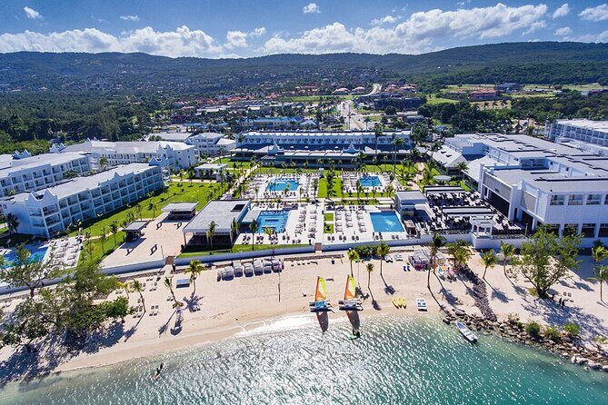 Montego Bay Airport Transfer to Montego Bay and Falmouth Hotels - Why Choose a Private Transfer?