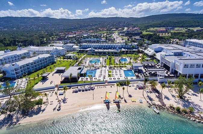 Montego Bay Airport Transfer to Montego Bay and Falmouth Hotels - Detailed Breakdown of the Experience