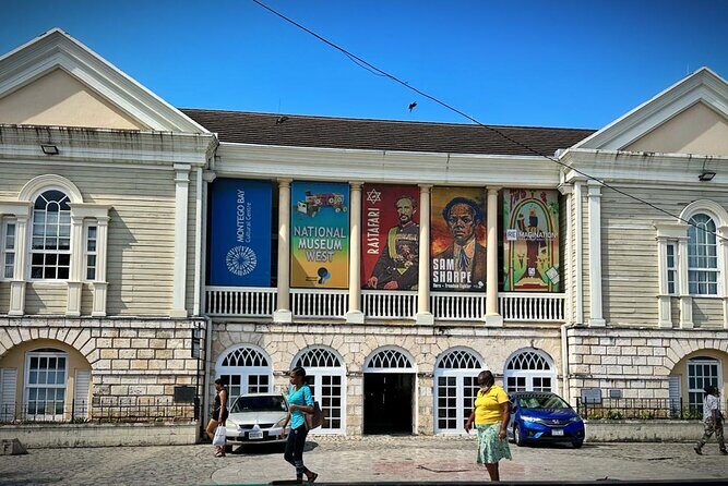 Montego Bay City Tour & Magaritaville with shopping - Key Points