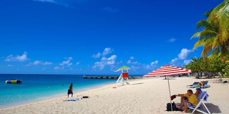 Montego Bay: Doctors Cave Beach Day Trip - Dining Options at the Beach