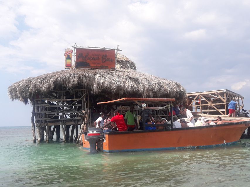 Montego Bay: Floyds Pelican Bar Private Return Transfer - Key Points