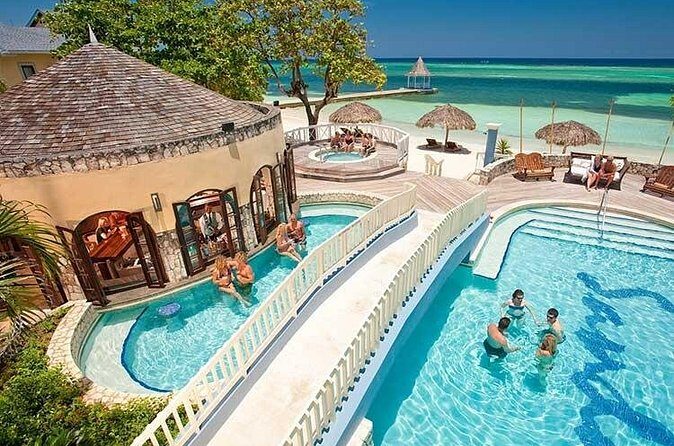 Montego Bay Hotels Airport transfer - Why Choose This Service?