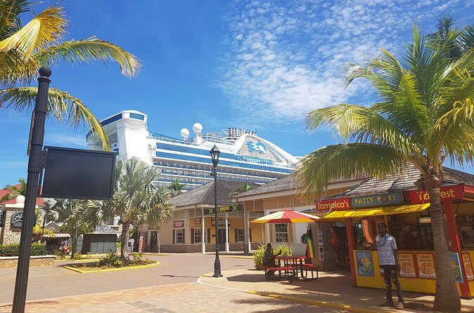 Montego Bay Jamaica Airport or Port Transfers to Falmouth Hotels - Who Is It Best For?