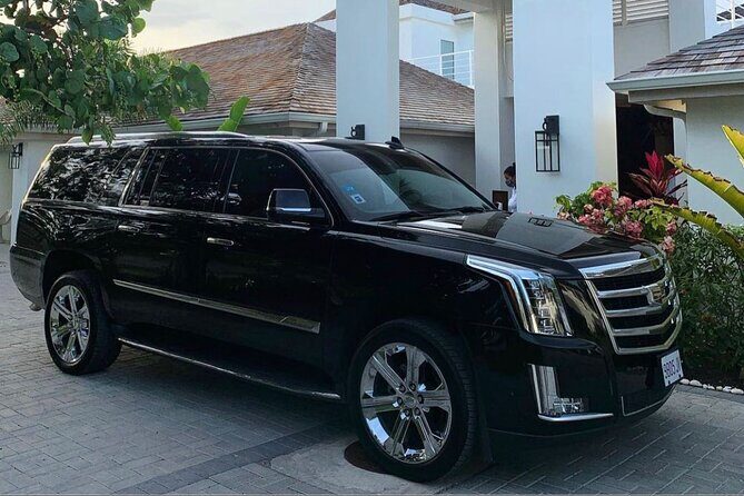 Montego Bay, Negril, Ocho Rios Areas Private Luxury Transfer - The Vehicles: Comfort and Style