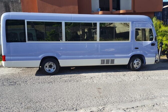 Montego Bay Shared Shuttle from Montego Bay Airport: One Way or Round Trip - What to Expect from the Montego Bay Shared Shuttle Service