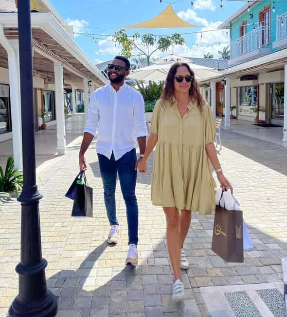 Montego Bay: Shopping and Snack Sampling Tour - A Practical Guide to the Montego Bay Shopping and Snack Tour
