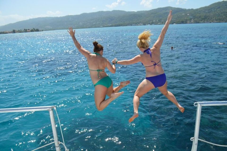 Montego Bay: Sunset Catamaran Cruise With Open Bar & Snacks - Live Music Onboard