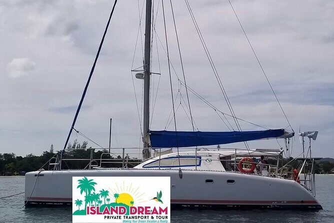 Montego Bay to Catamaran Cruise, Negril Beach and Rick's Café - Key Points