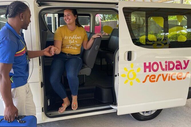 MontegoBay Airport to Ocho Rios: One way/Round Trip cheap Shuttle - Key Points