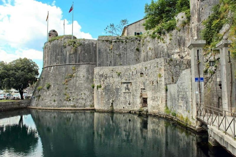 Montenegro from Albania: A Day Tour full of discoveries - Key Points