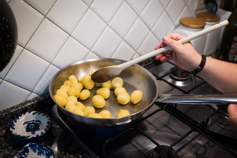 Montepulciano: Small Group Cooking Class at Locals Home - Taste Delicious Dishes