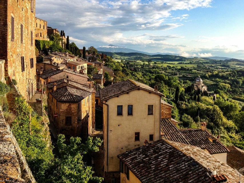 Montepulciano: Winery Tour and Tasting - Tasting Experience