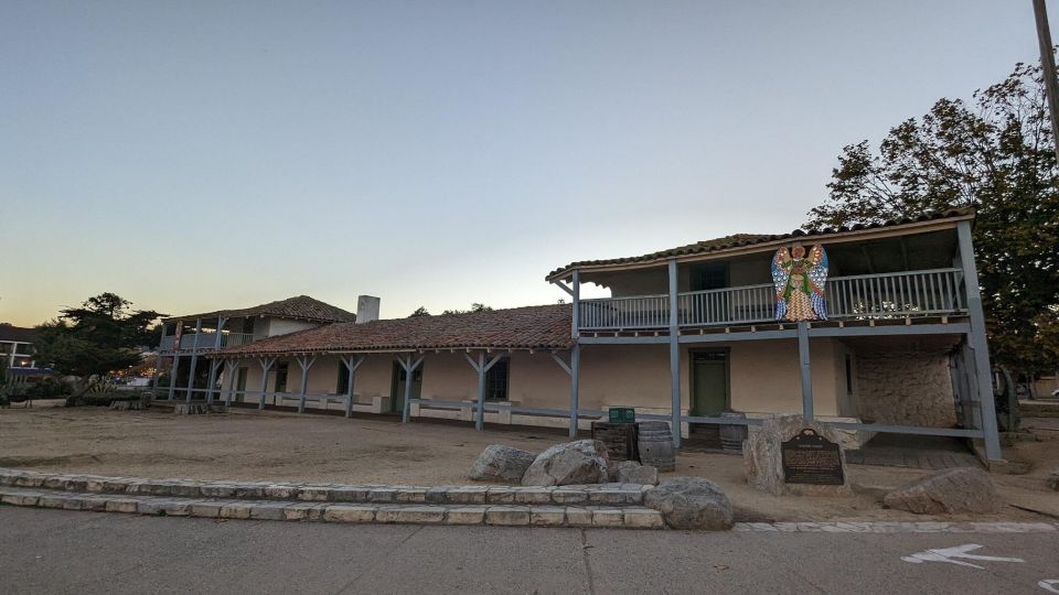 Monterey Fishermans Wharf & Presidio Scavenger Hunt & Tour - Using the Smartphone Scavenger Hunt