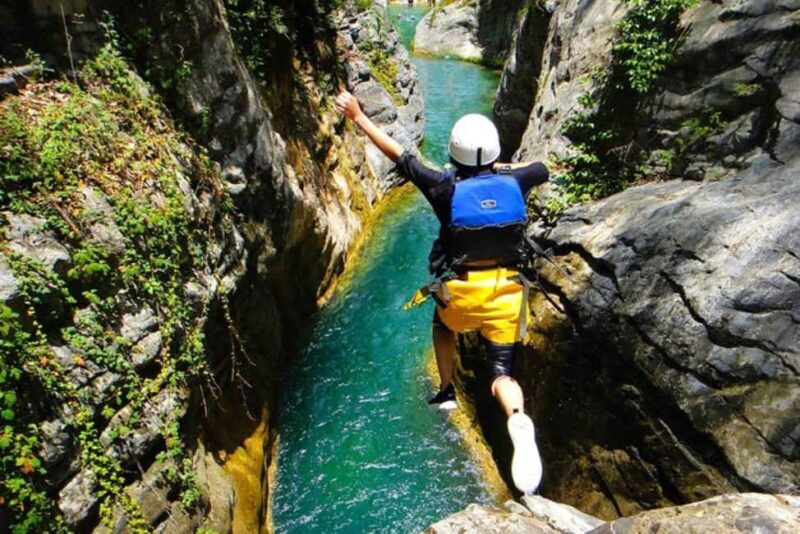 Monterrey: Canyoning + Hiking + Water Jumps + Rappel + Caves - Key Points