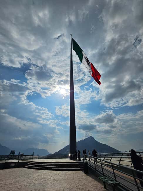 Monterrey: City Highlights Tour with Boat Ride - FAQ