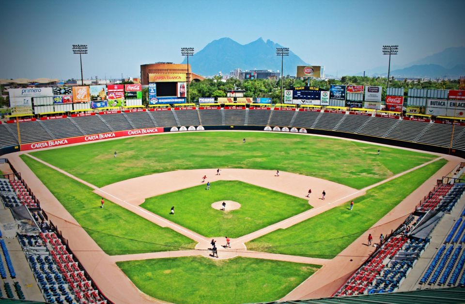 Monterrey: Metro Tour Adventure - Iconic Attractions