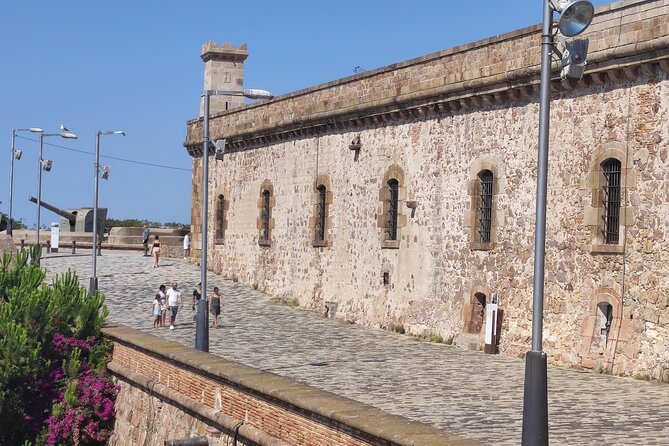 Montjuic Castle Admission Ticket - Castles Impressive Structure