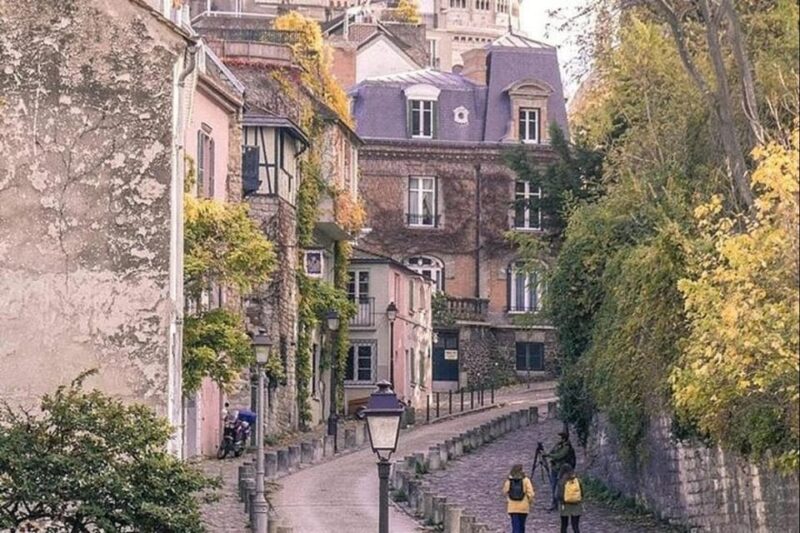 Montmartre Guided Tour With Sacré CœUr Church & City Views - Navigating the Charming Montmartre Streets