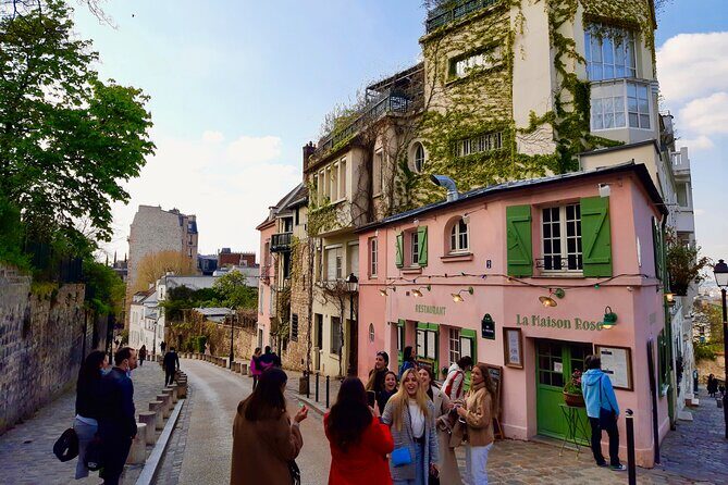 Montmartre Guided Walking Tour: Famous Artists and Cabarets - The Vineyard and Artistic Heart: Place du Tertre