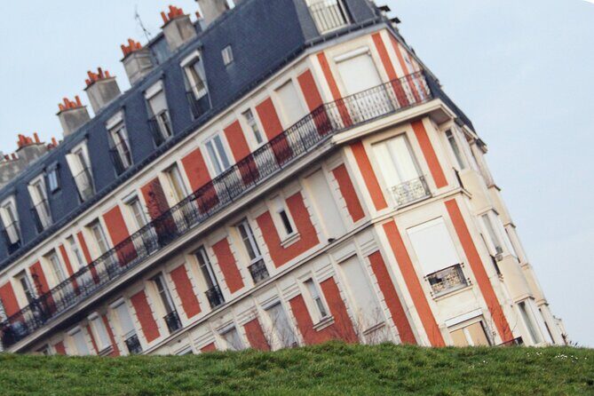 Montmartre Scavenger Hunt and Highlights Self-Guided Tour - The Practical Side: Pricing, Duration, and Accessibility