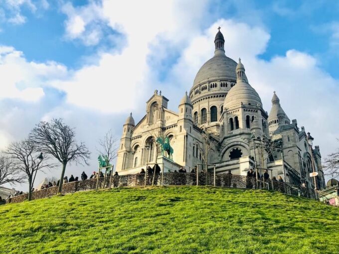 Montmartre. the Old Artist Village and Its Unique Charm. - Ask Away