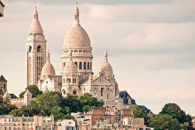 Montmartre Walking Tour Cultural Charm and Tasty Treats - Key Points
