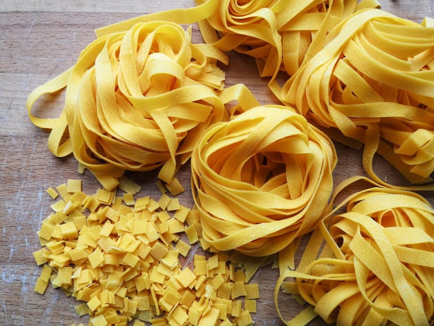 Montone: Pasta Making and Dinner at Cardaneto Castle - Additional Information