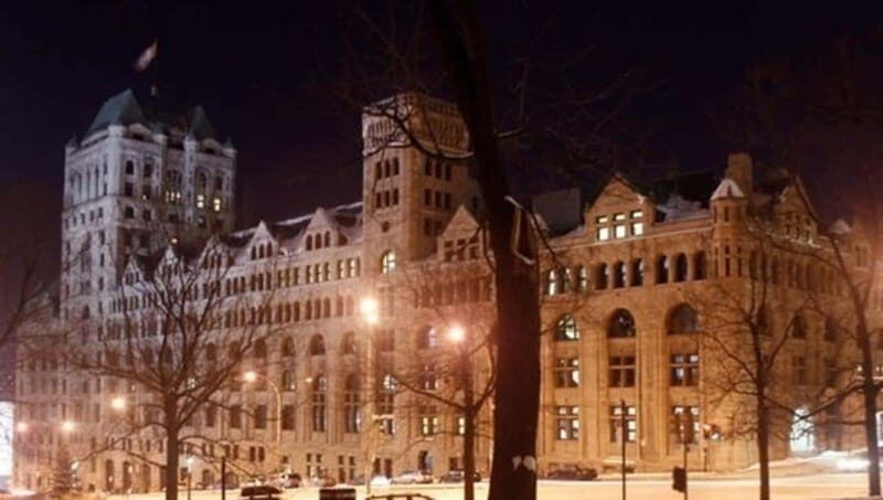 Montreal : Downtown & Underground Walking Tour with a Guide - A Deep Dive into the Montreal Downtown & Underground Tour