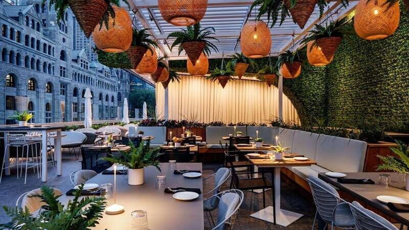 Montreal: Guided Pub Crawl of the City's Skyline Bars - Introduction