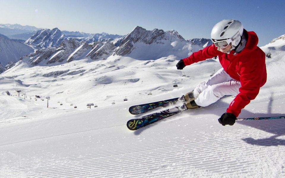 Montreal: Guided Skiing or Snowboarding in Quebec Forests - Suitable for All Skill Levels