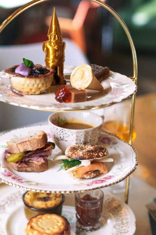 Montreal: Imaginarium Museum & Quebecois Tasting Menu - FAQ