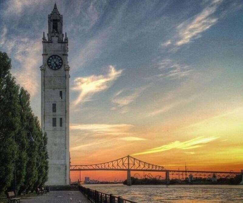 Montreal : Old Montreal Walking Tour With A Guide - Key Points