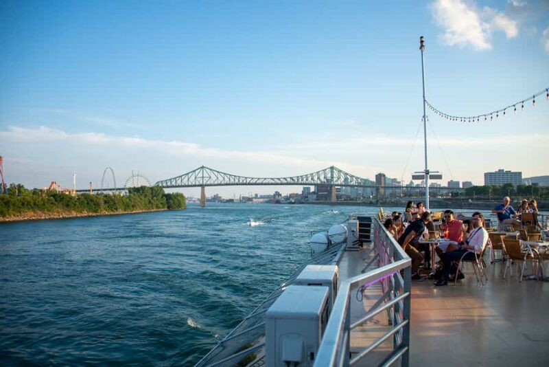 Montreal: Port of Montreal Tower Entry & Cruise Combo - FAQs