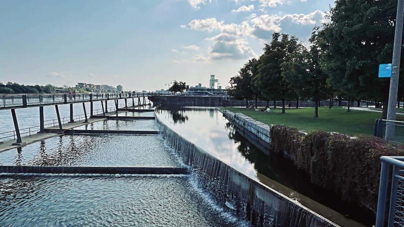 Montreal Private Walking Tour 2h Plus Video Experience 360° - FAQ