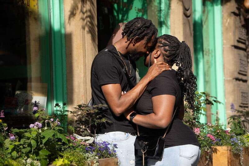 Montreal: Professional Photo Session with Delivery - Authentic Experiences and Real Praise from Travelers