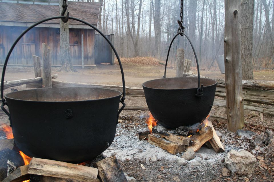 Montreal: Sugar Shack Maple Syrup Day Trip With Lunch - Private Transportation From Montreal