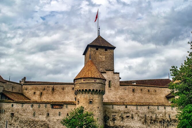 Montreux - Private Tour With a Visit to Chillon Castle - Highlights of Chillon Castle