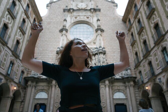 Montserrat Full Day Tour With Wine gourmet Lunch - The Itinerary: A Closer Look