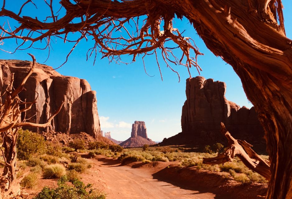 Monument Valley and Mystery Valley Full-Day Tour - Mystery Valley Discoveries