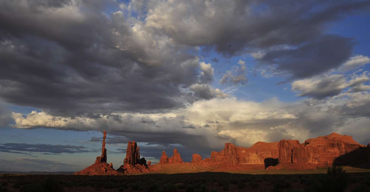 Monument Valley: Guided Sunset Tour - Sunset Viewing Experience