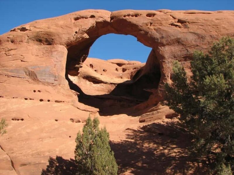 Monument Valley: Mystery Valley Historical Ruins Tour - Key Points