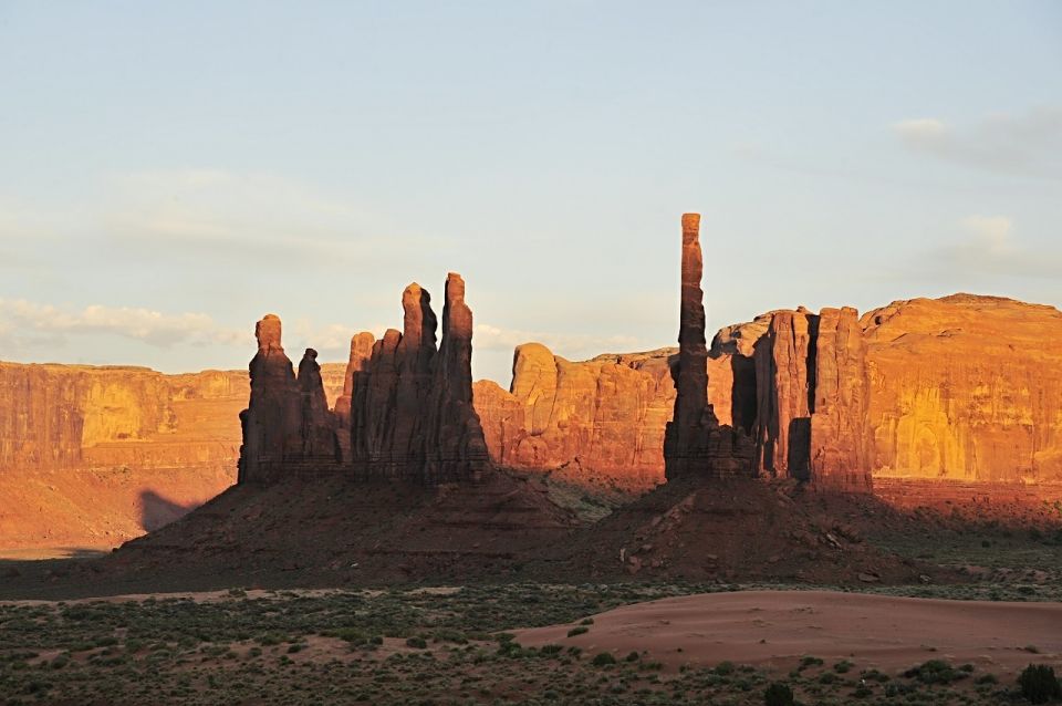 Monument Valley: Scenic 1.5-Hour Tour - Guided Tour Experience