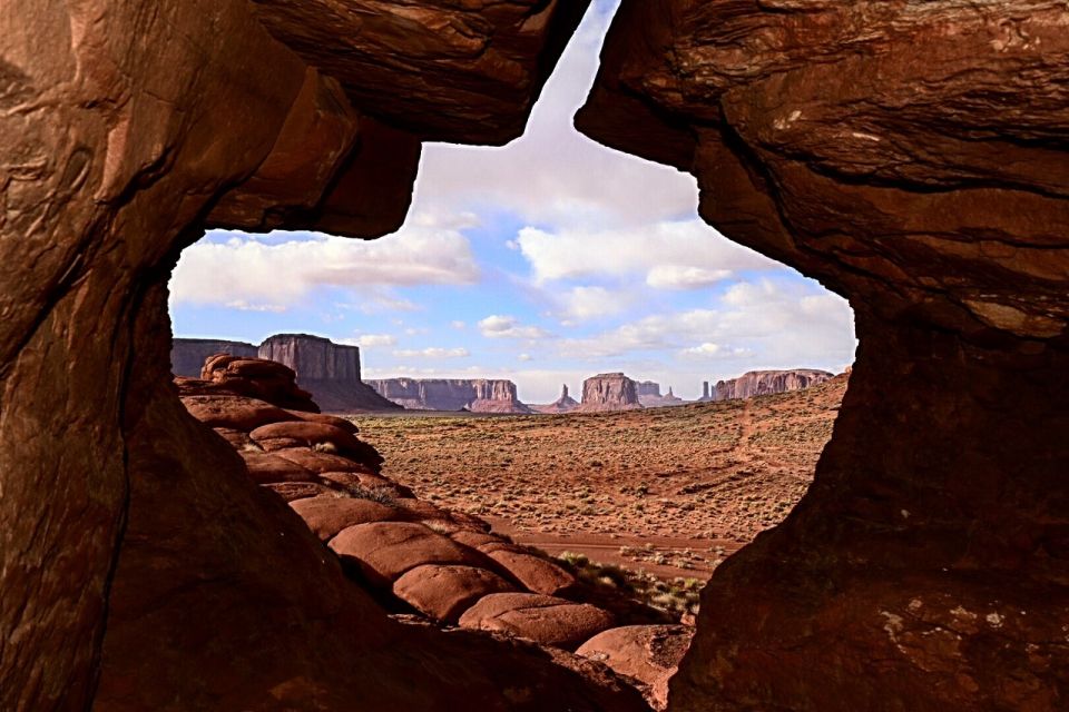 Monument Valley: Scenic 2.5-Hour Guided Tour - Inclusions and Exclusions