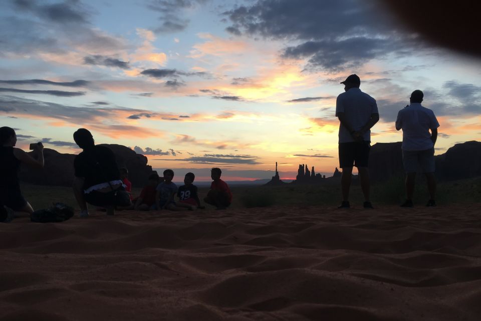 Monument Valley: Sunset Tour With Navajo Guide - Tour Highlights