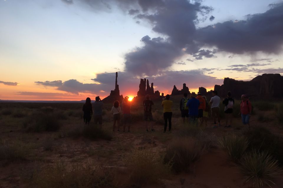 Monument Valley: Sunset Tour With Navajo Guide - Accessibility and Suitability