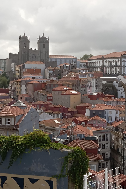 Monumental and historical Oporto with the Stock Exchange Palace - An In-Depth Look at the Tour Experience